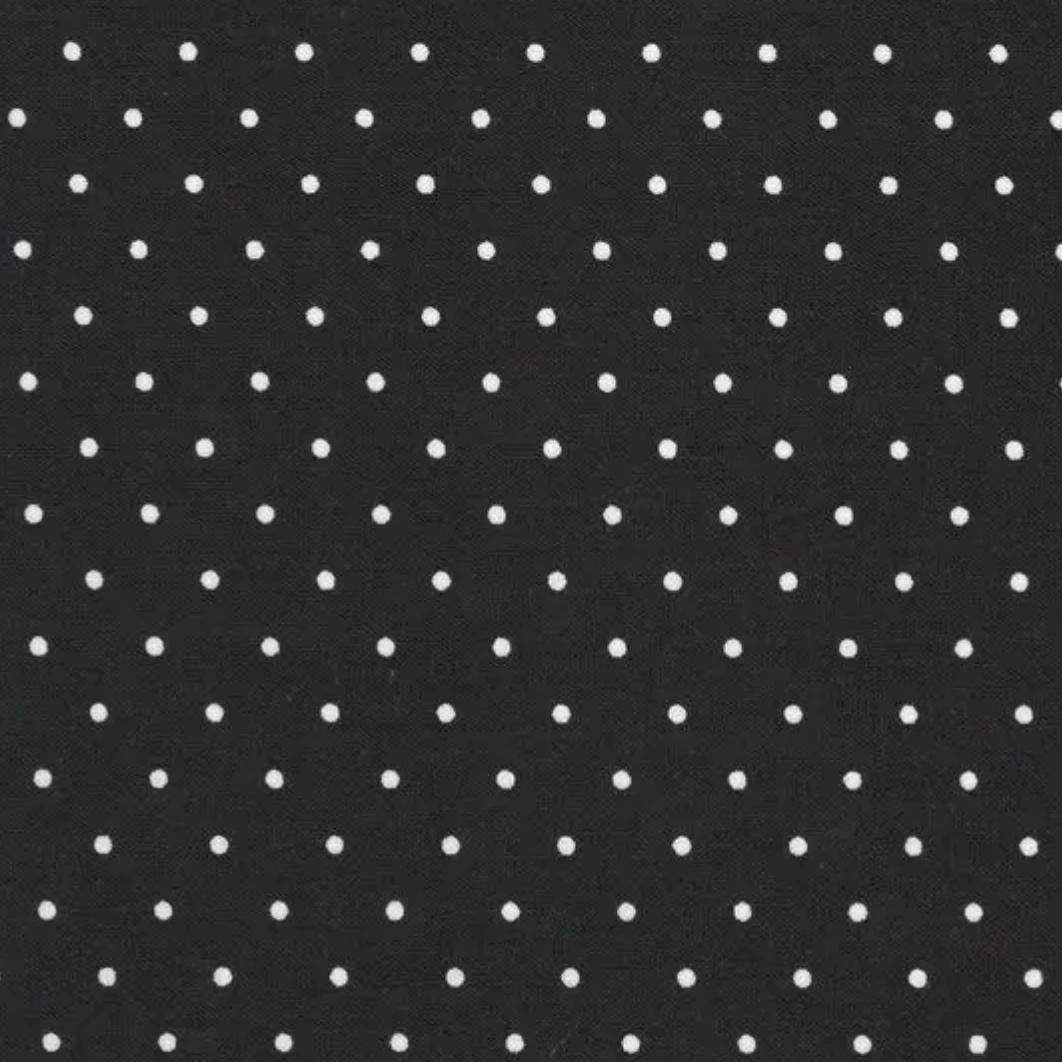 Elegante Fodera Cesto Nera a Pois: Un Tocco di Stile Italiano per la Tua Casa!
